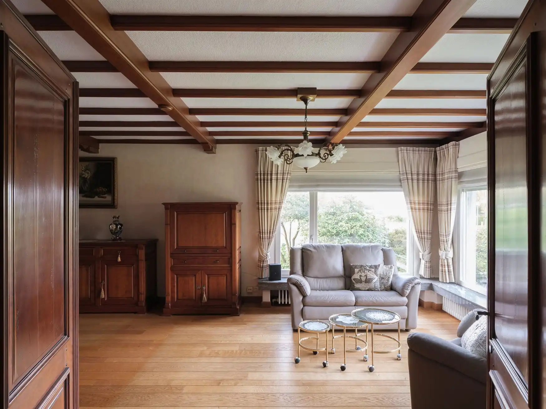 Ruime gezinswoning met vier slaapkamers en tuin in Drongen. foto 6