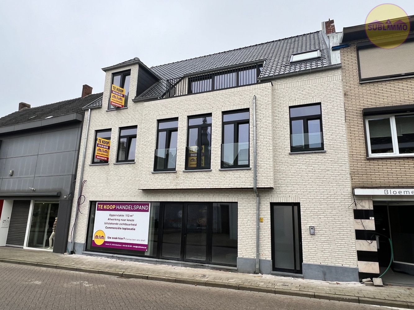 Nieuwbouwappartement met 2 slaapkamers en ruim terras in hartje Meerhout foto {{pictureIndex}}