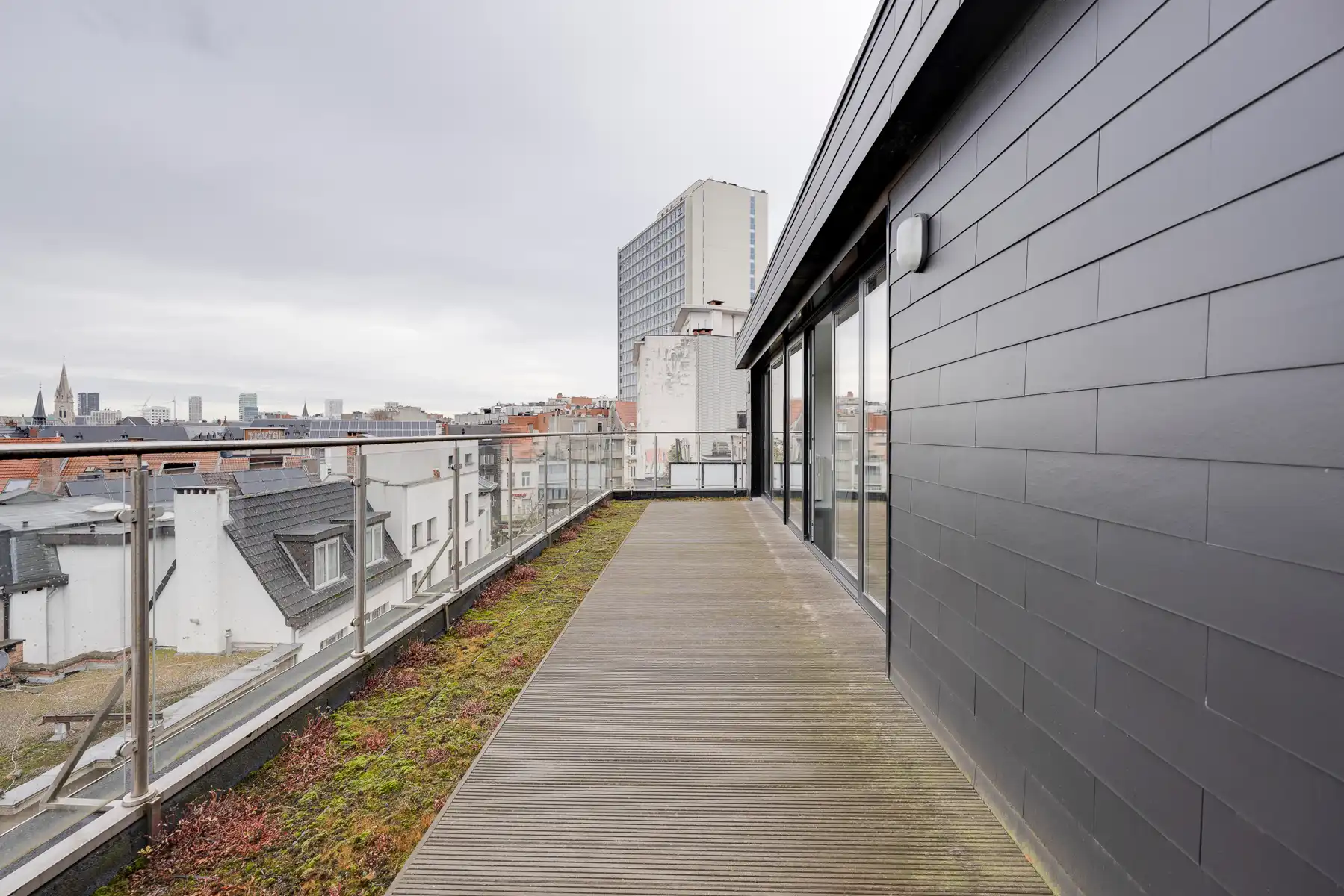 Penthouse met 2-slaapkamers en royaal dakterras foto 2