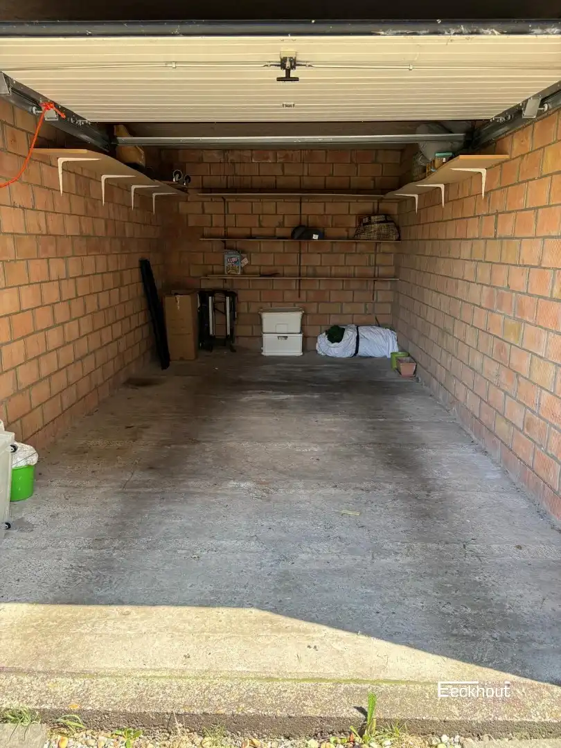 Gesloten garagebox in Bredene foto 3
