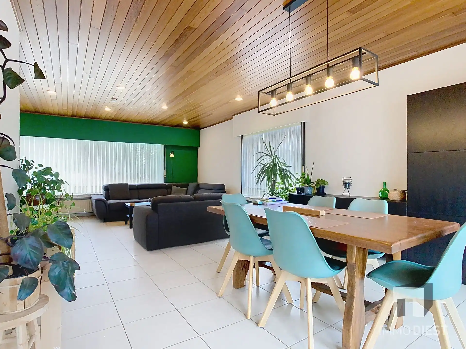 Gelijkvloerse instapklare woning met grote tuin op ca. 39a foto 13