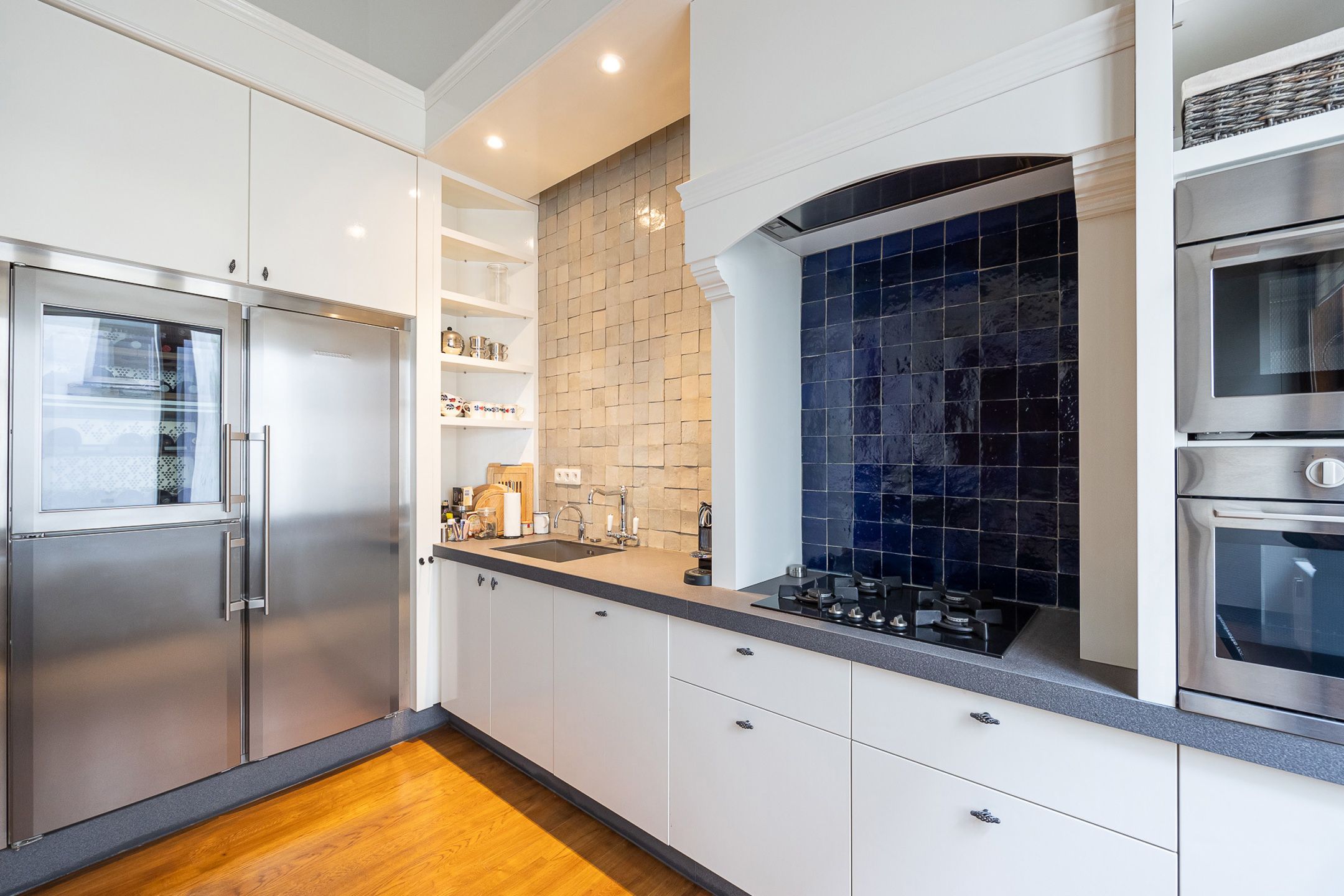 ANTWERPEN-CENTRUM - Majestueus karaktervol appartement  foto 2