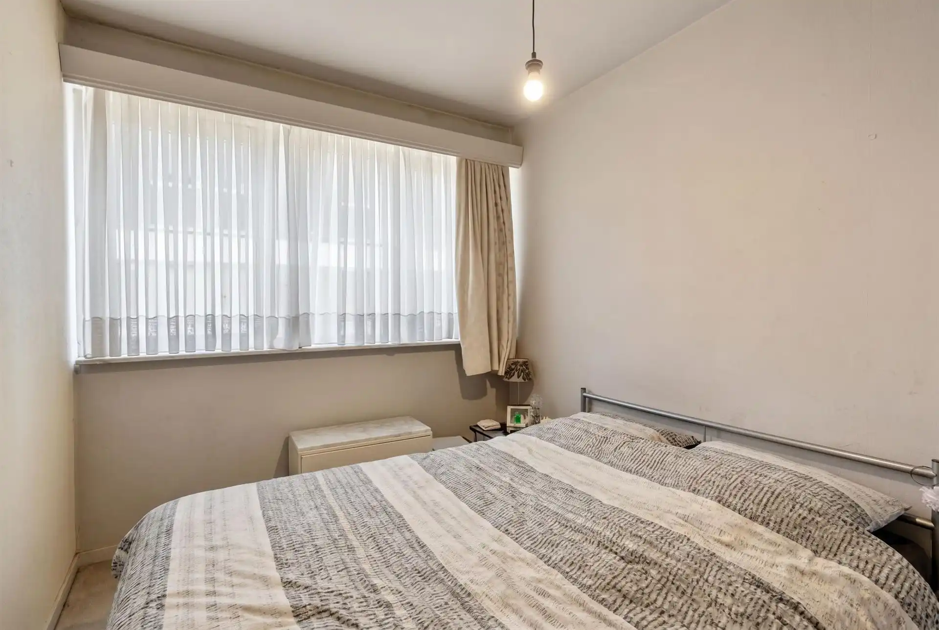 Gelijkvloers handelspand met bovenliggend appartement. foto 18