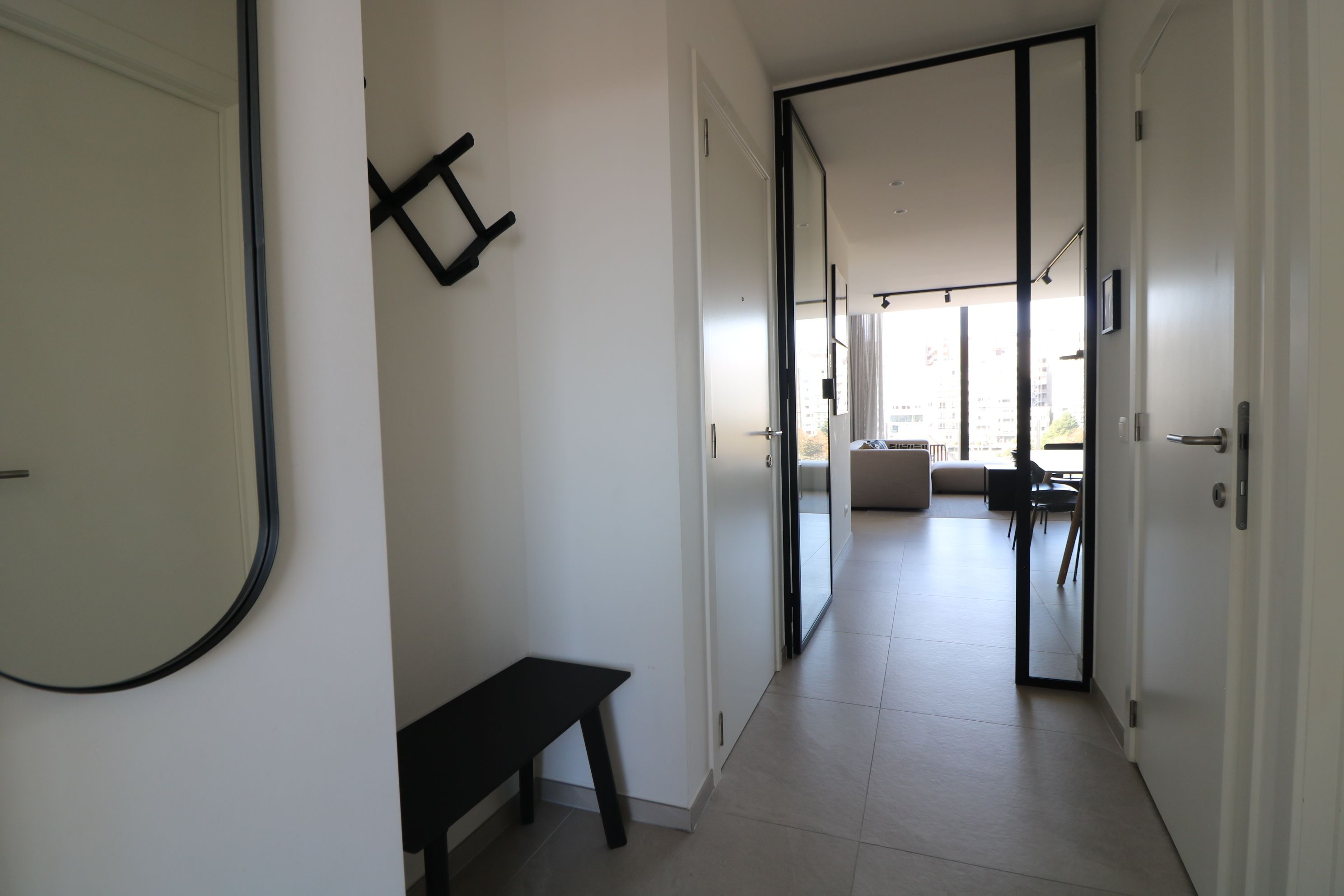 Luxueus, modern 3-slaapkamerappartement vlakbij Grote Markt foto 7