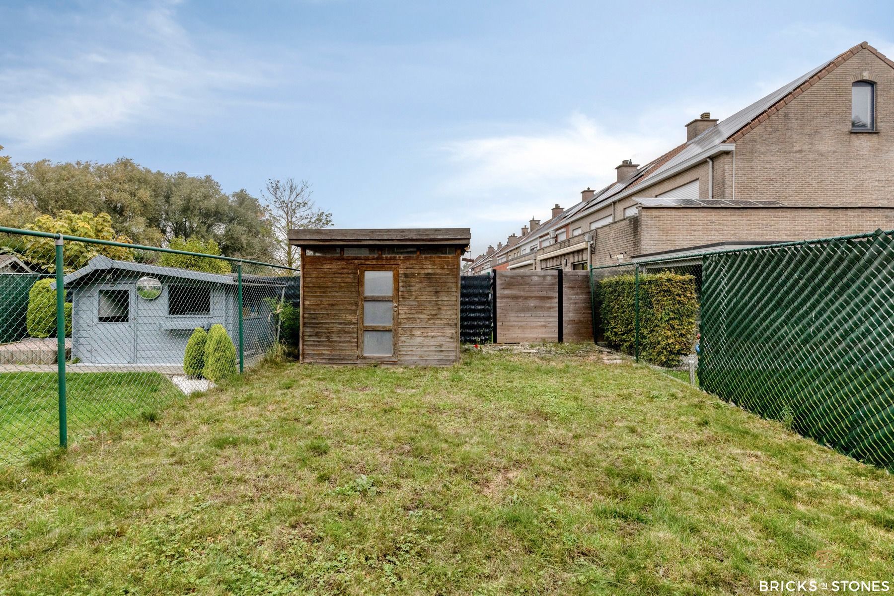 Instapklare woning met 4 slaapkamers, garage en tuin foto 9