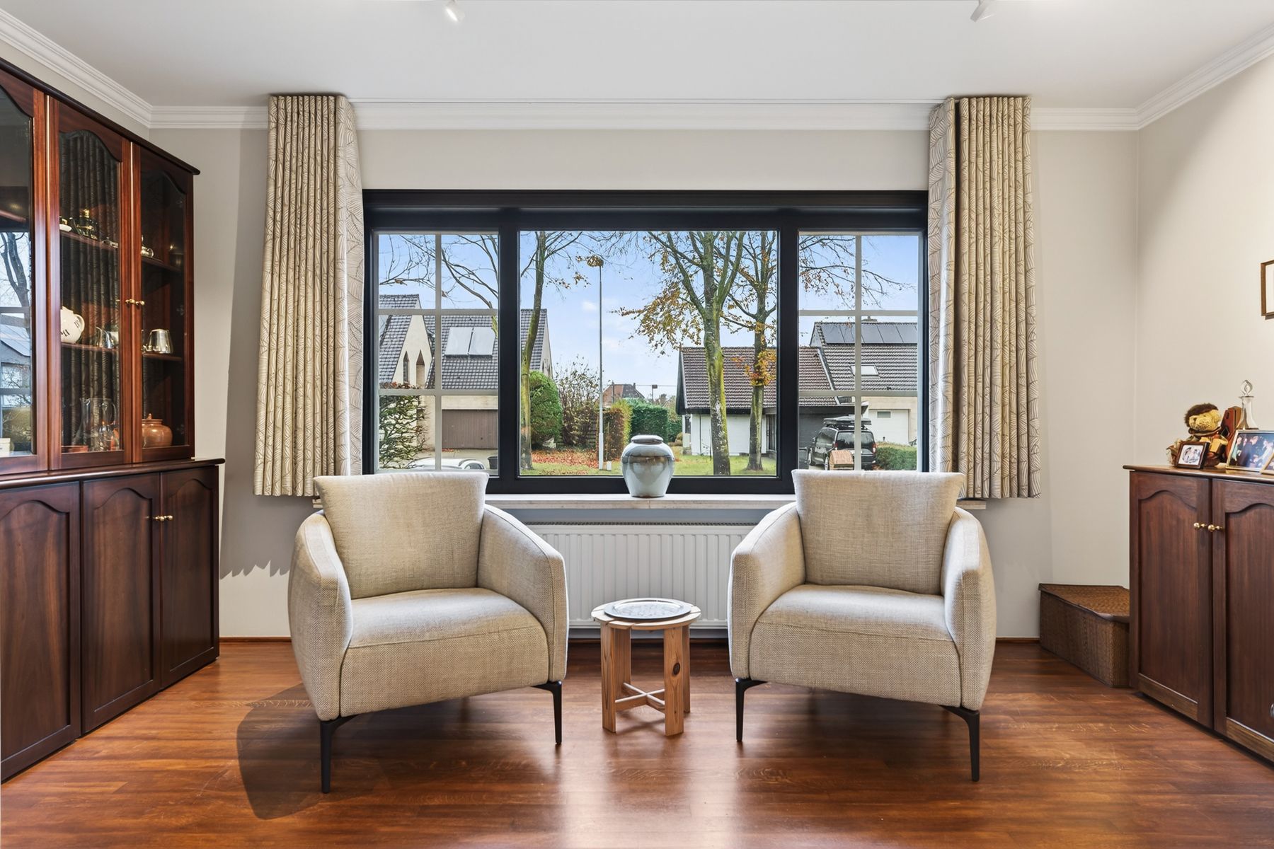 Tijdloze villa met zuidgerichte tuin in residentieel Merelbeke foto 3