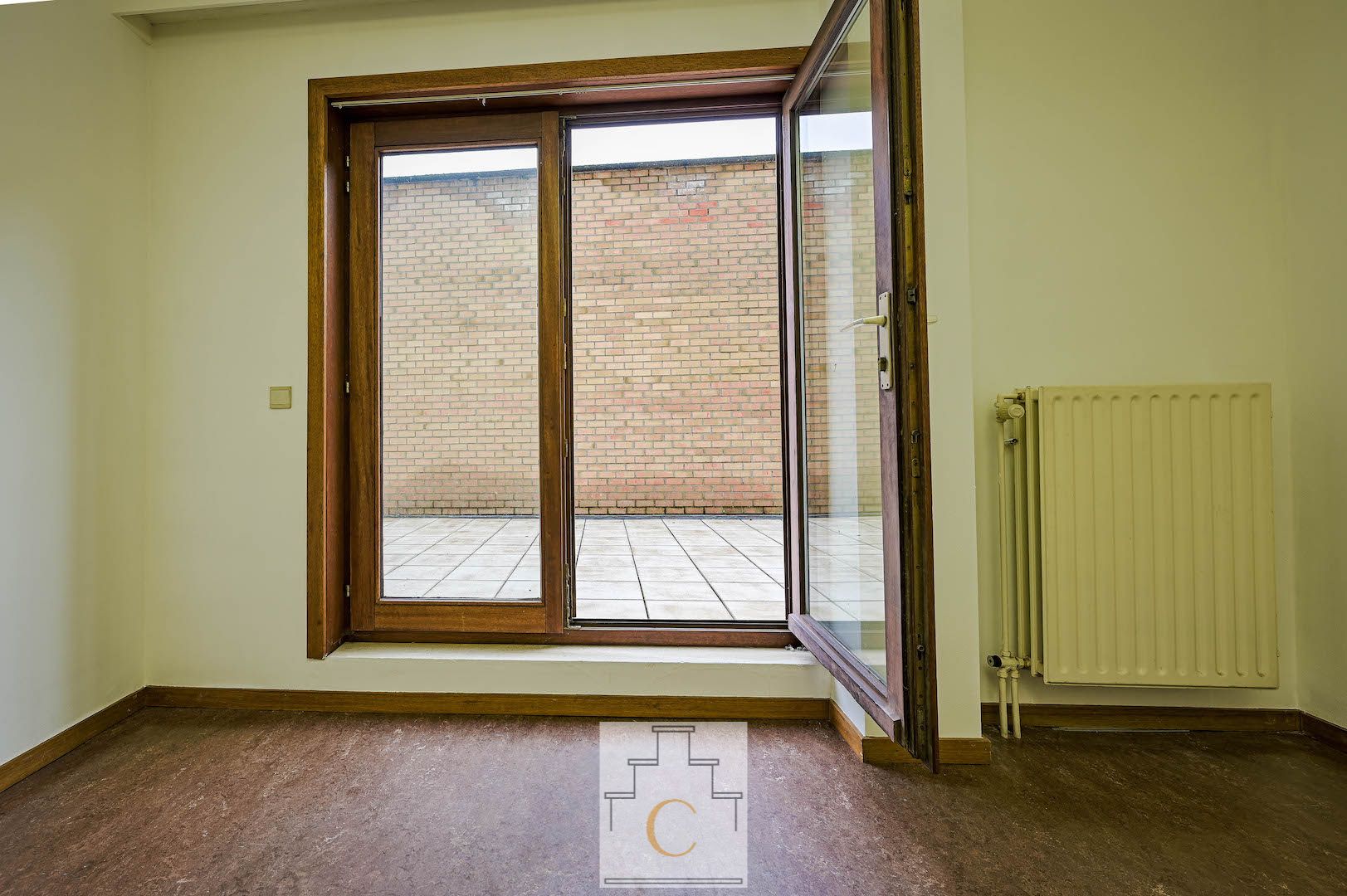 zeer goed onderhouden gelijkvloers appartement (108 m2) op toplocatie in de Moerstraat, met terrras 45 m2 en optionele aankoop kleine autostandplaats en/of grote garagebox foto 9