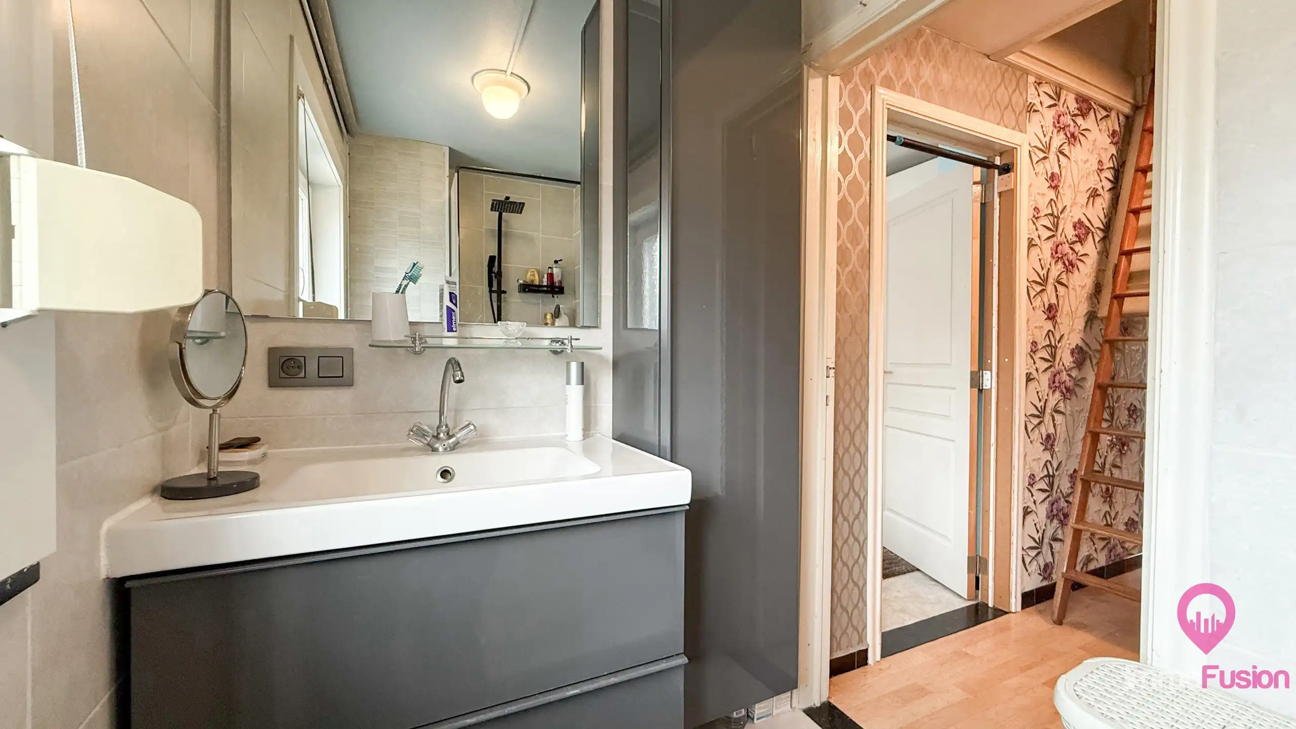 Instapklare woning met grote tuin dichtbij autostrade! foto 29