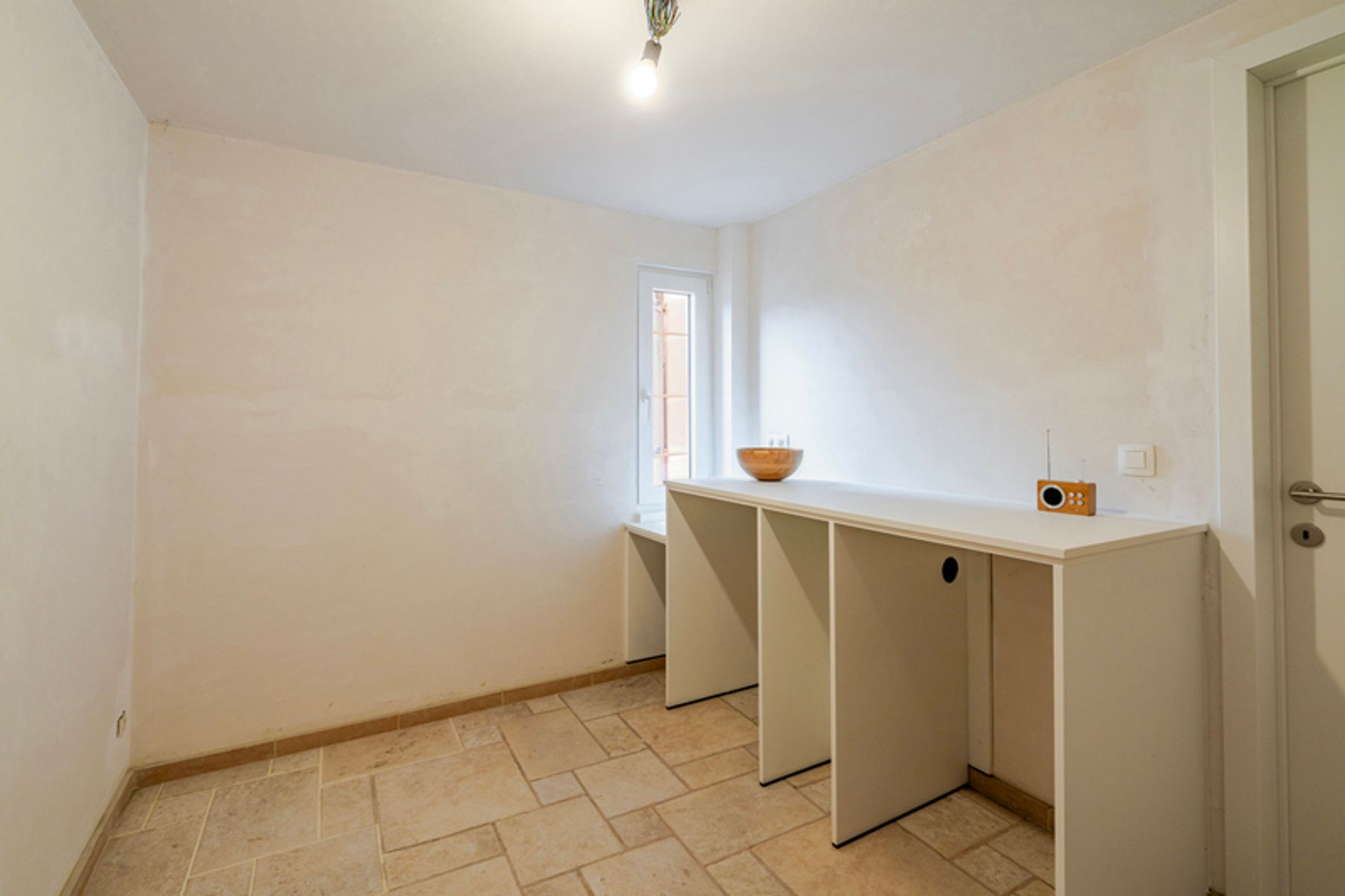 Gerenoveerde gezinswoning met 4 slpk aan station van Beernem foto 12