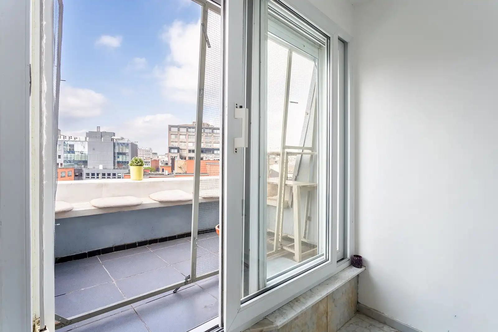 Centraal wonen in iconisch gebouw foto 10