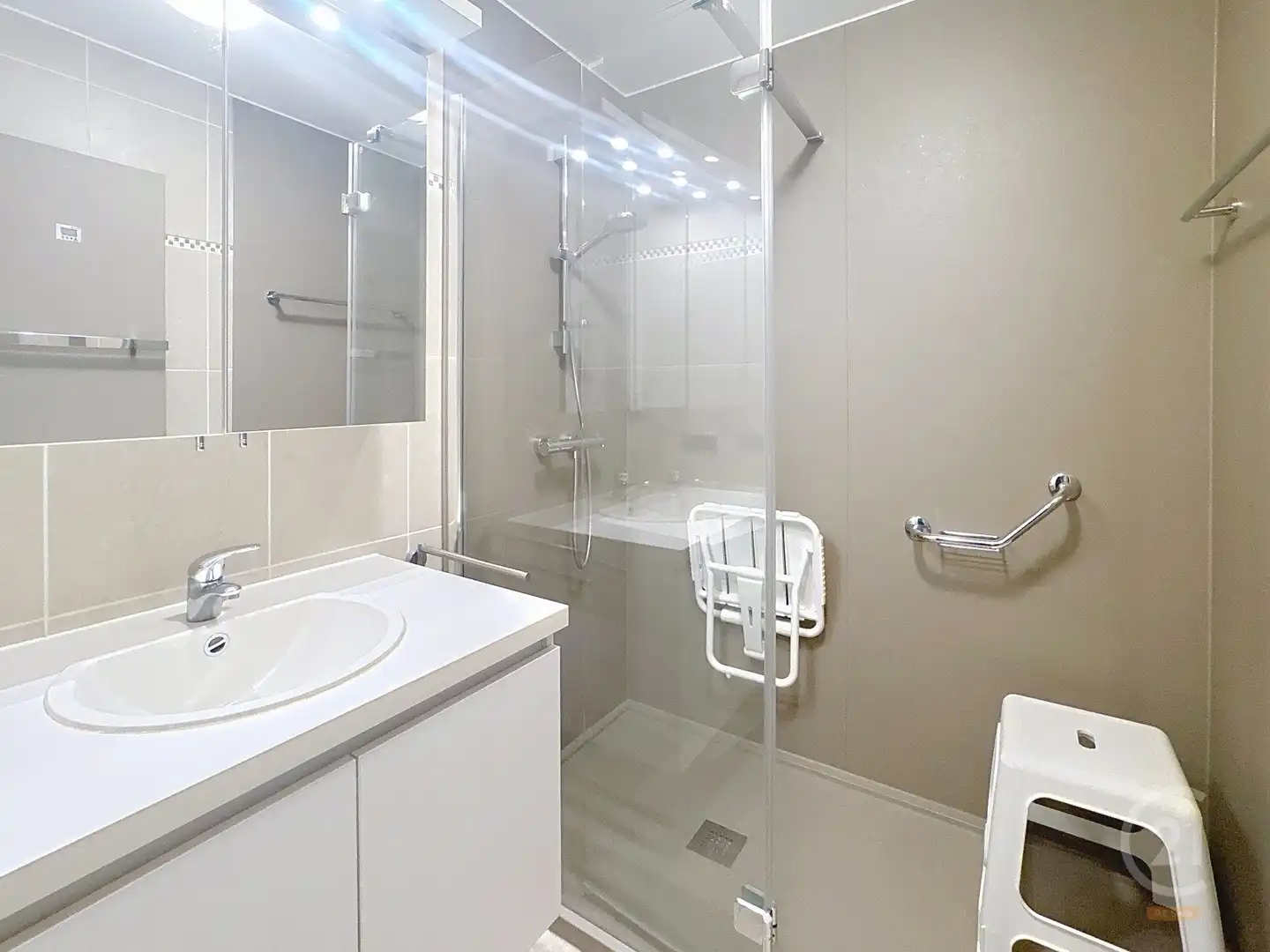 Aangenaam appartement met zijdelings zeezicht én ruim terras in Middelkerke foto 11