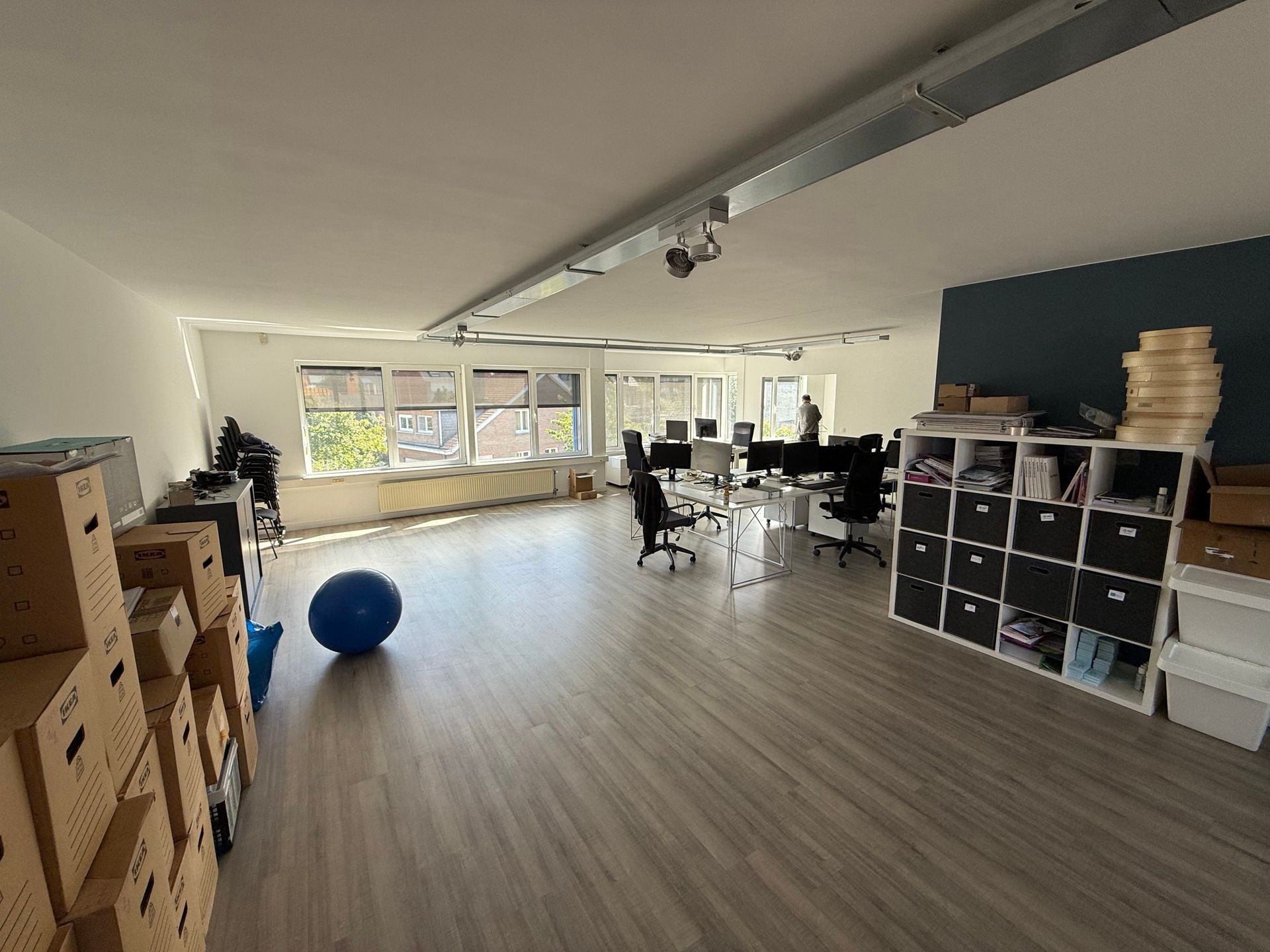 Duplex bureauruimte van 215m² in Strombeek-Bever foto 3