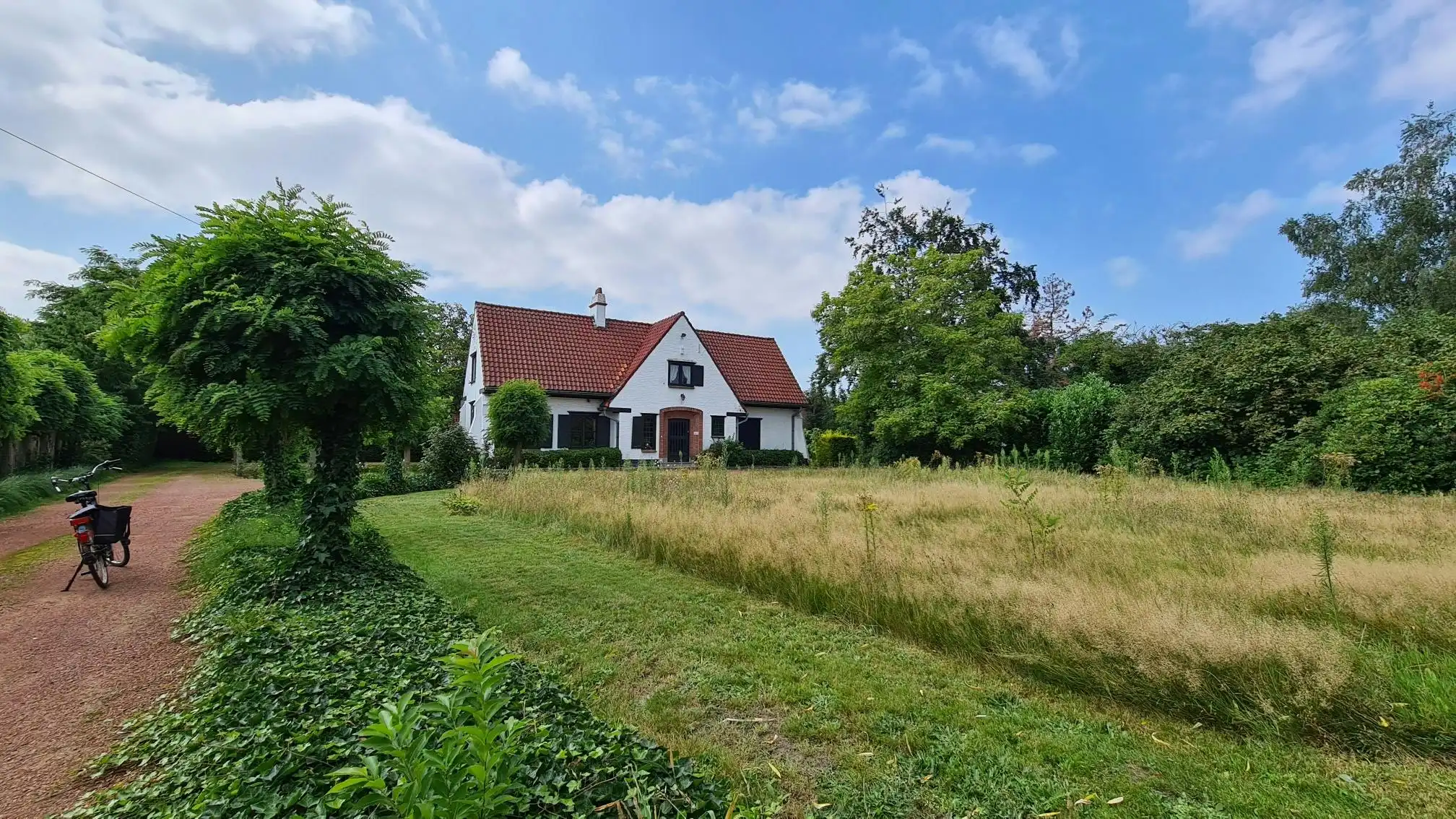 Te renoveren villa met 4 kamers te koop in centrum Deerlijk foto 16