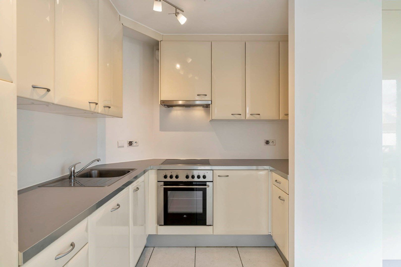 Leuk duplexappartement met drie slaapkamers, standplaats en kelderberging foto 11
