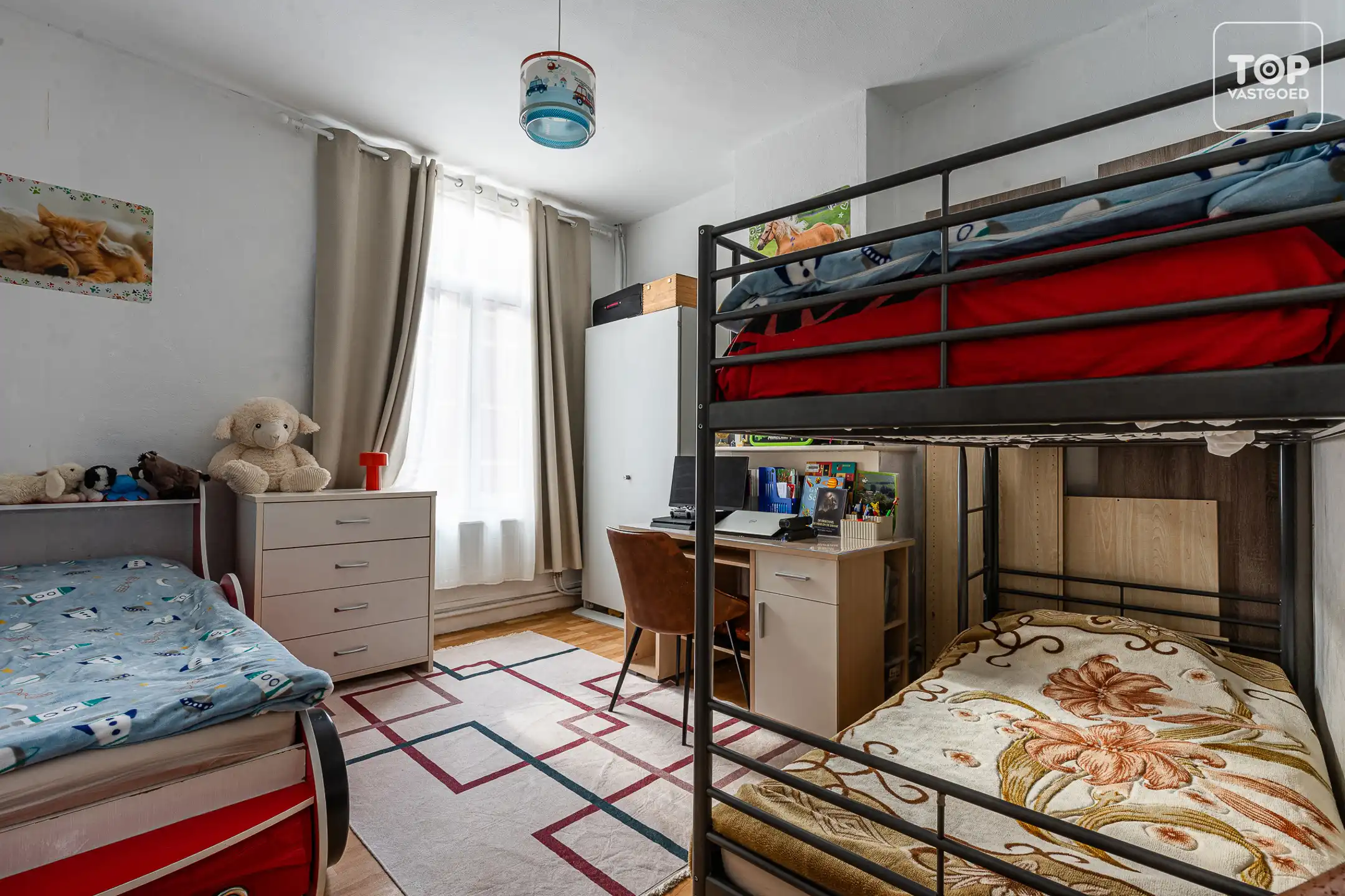 Centraal gelegen, gerenoveerde ééngezinswoning met 3 slaapkamers.  foto 10