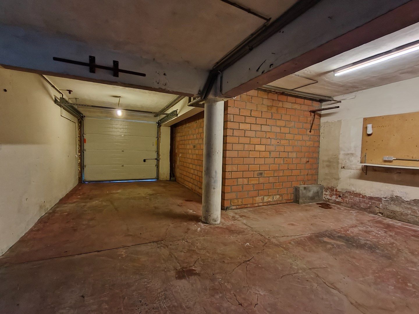Ruime bel-étagewoning met garage, tuin en vier slaapkamers  foto 17