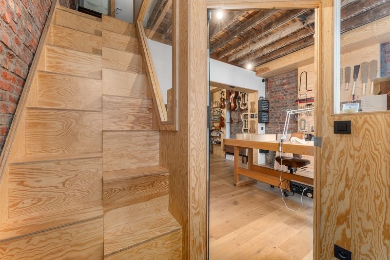 Roeselare, unieke rijwoning met karakter op 500 meter van centrum foto 8