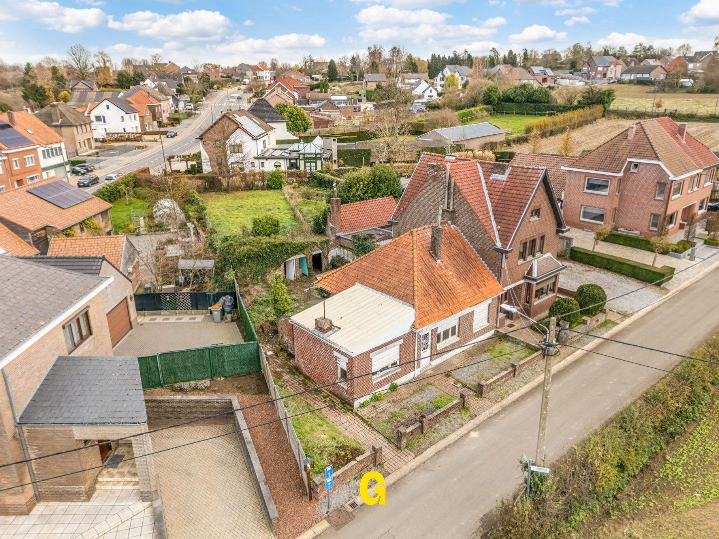 Hoofdfoto van de publicatie: Grondig te renoveren/te slopen halfopen woning op 6a 17ca te Waltwilder.