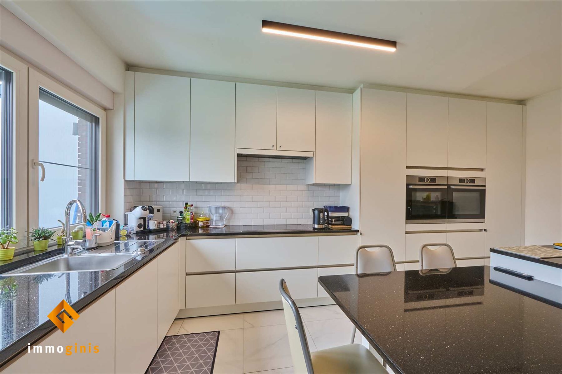 Zéér ruime (289 m²), energiezuinige woning met 5 (mogelijk 7) slpks! foto 6