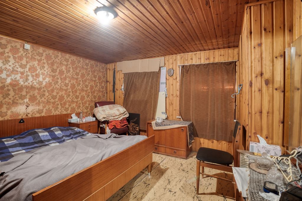 Te renoveren woning op een gunstige locatie foto 9