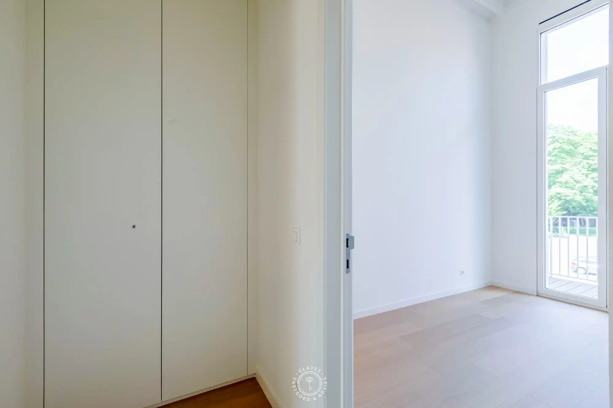 Stijlvol 2 slaapkamer appartement in een unieke, historische setting foto 12