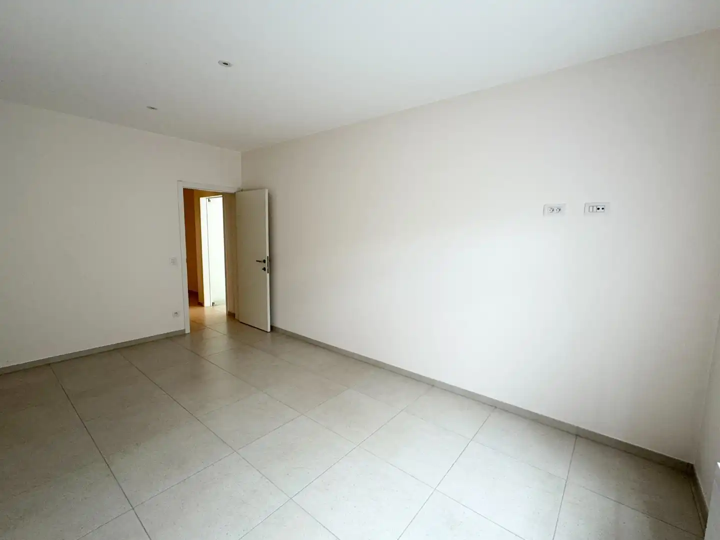 BEZOEKMOMENT VOLZET - Rustig gelegen gelijkvloers appartement met 1 ruime slaapkamer  foto 5