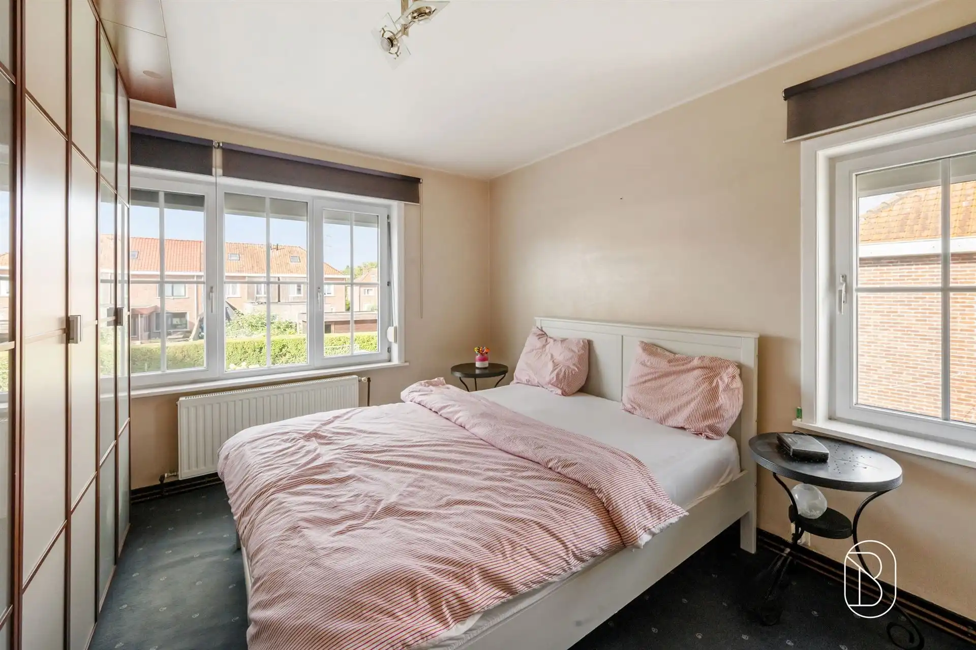 Gerenoveerde woning met 3 slpk, leuke tuin en carport foto 10