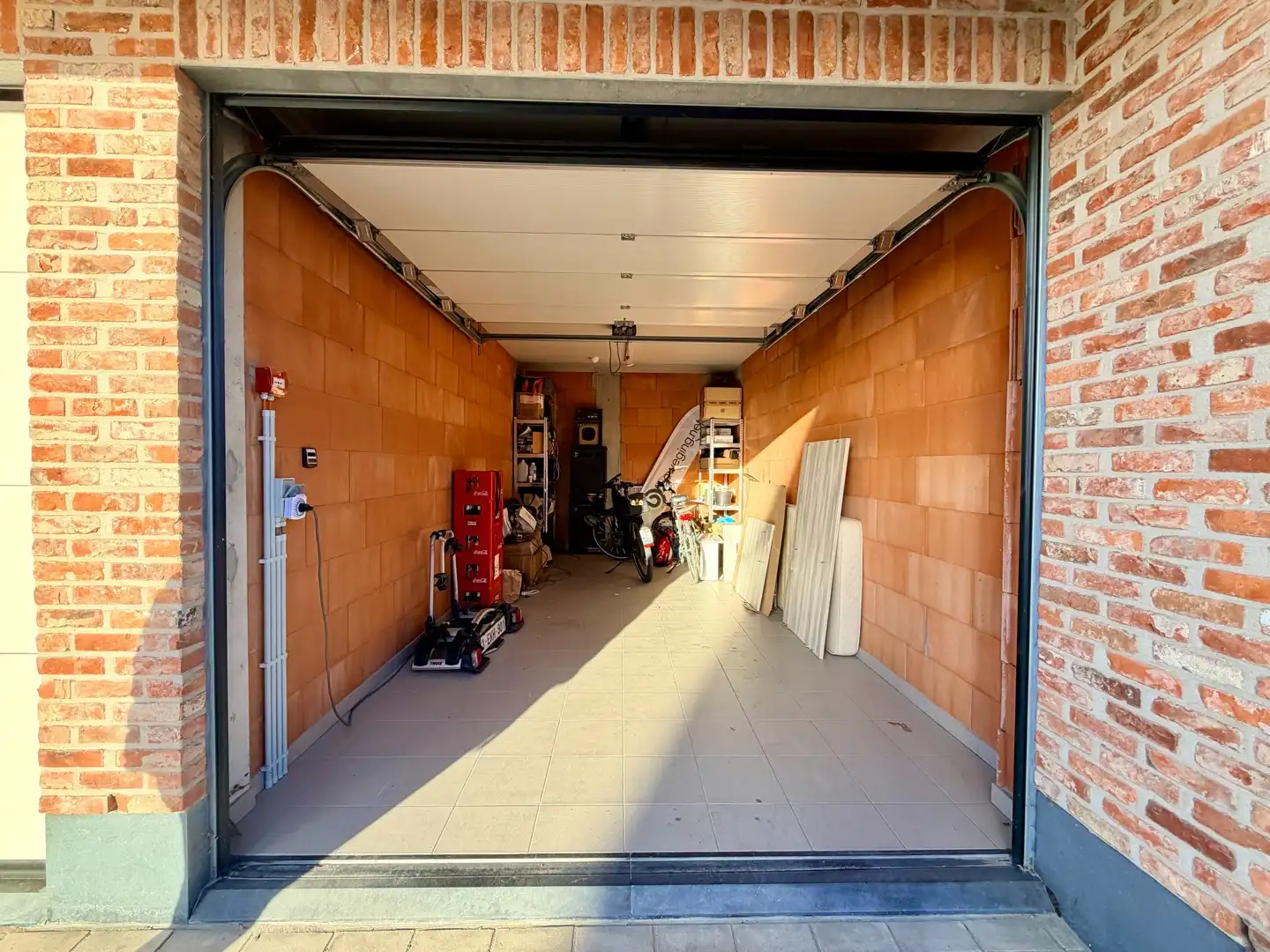 Recent 2-slaapkamerappartement met garage te Tielt! foto 16