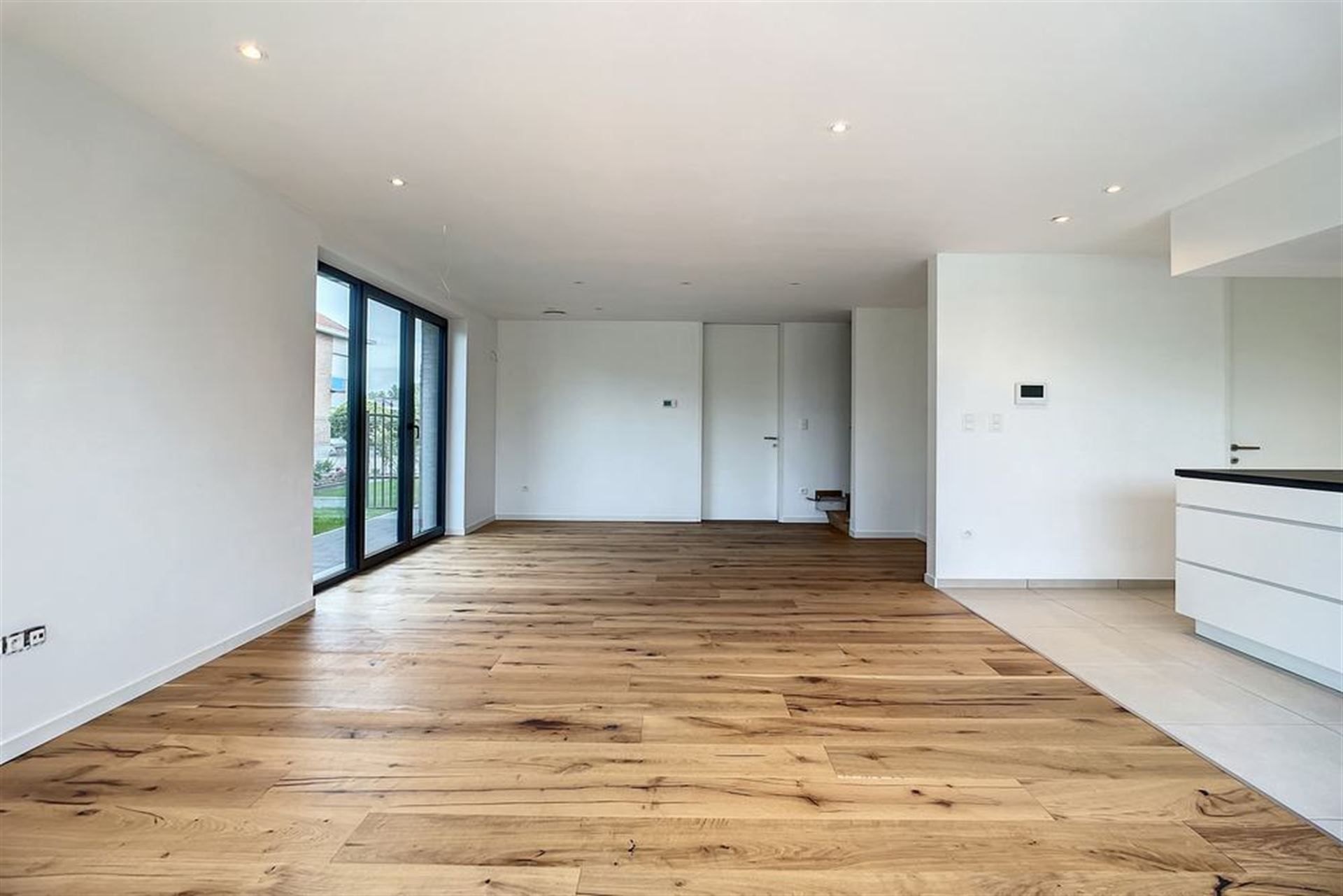 Moderne villa met 5 slaapkamers foto 11