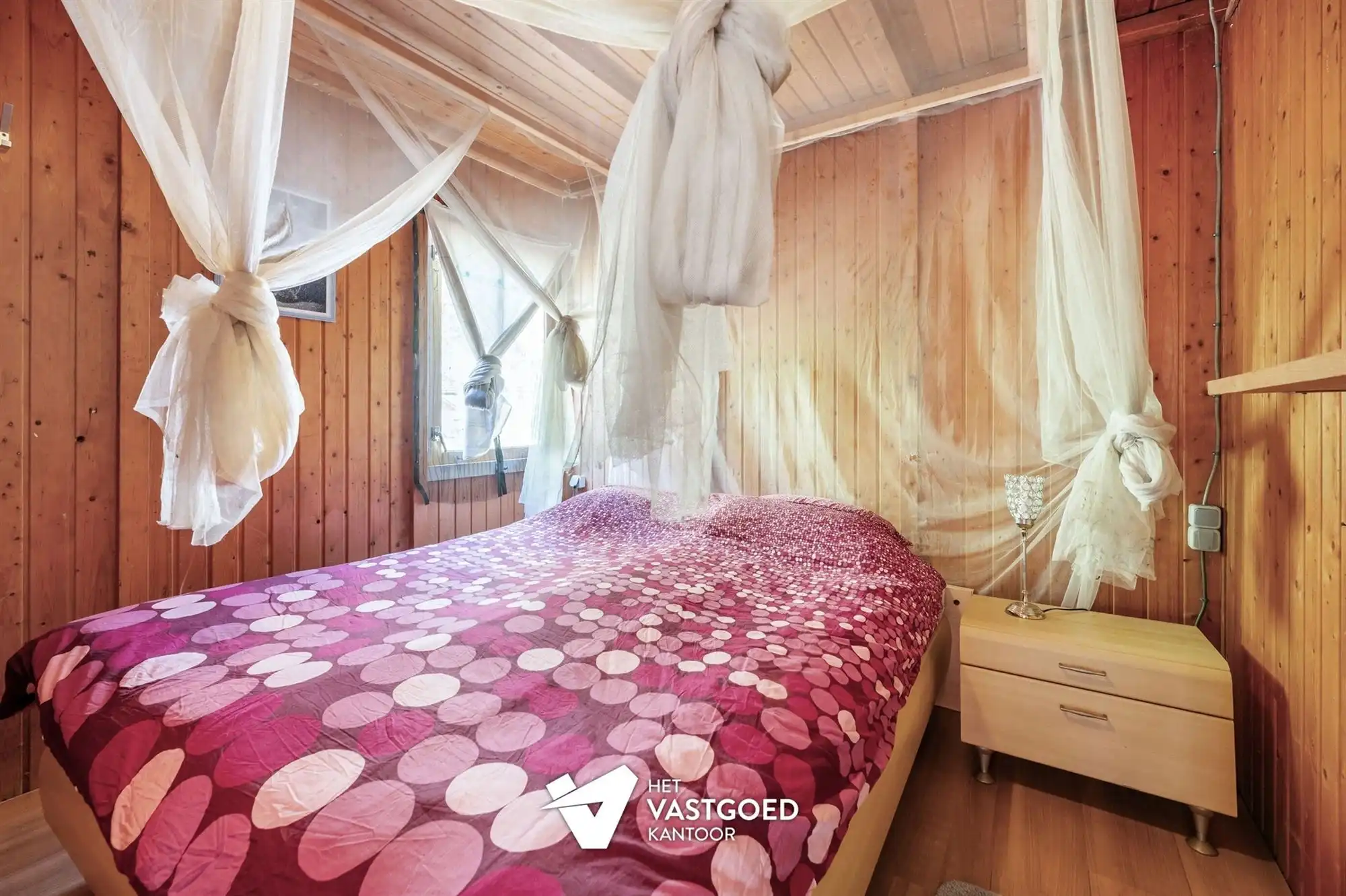 GEZELLIGE CHALET OP FANTASTISCHE LIGGING foto 8