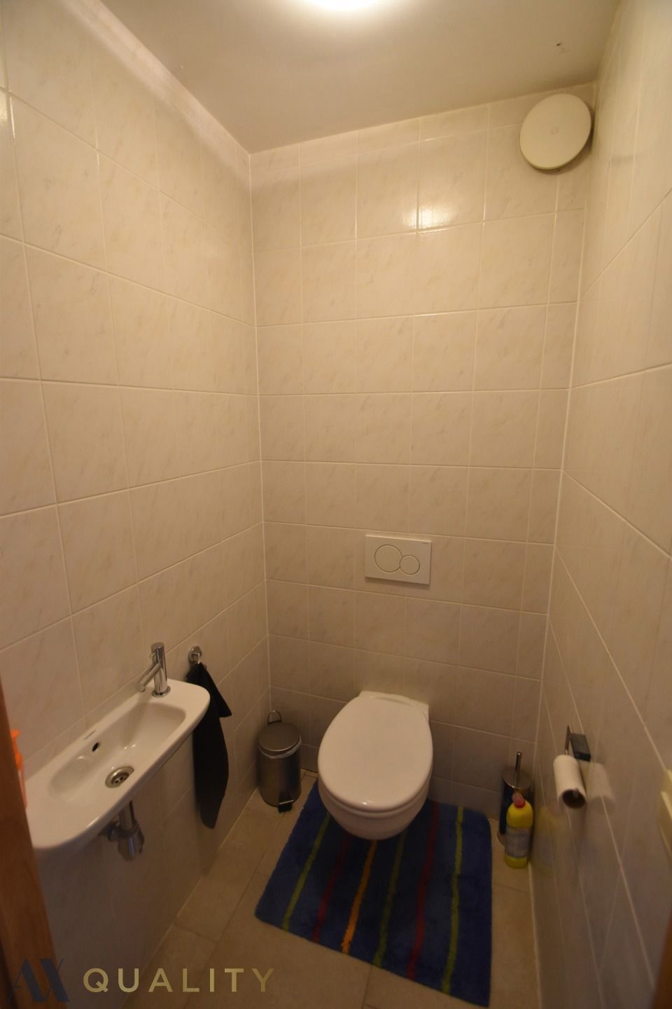 Modern, bemeubeld 1 slpk. appartement met ruim terras en mog. tot huren van een  garage aan 60 €/mnd foto 8