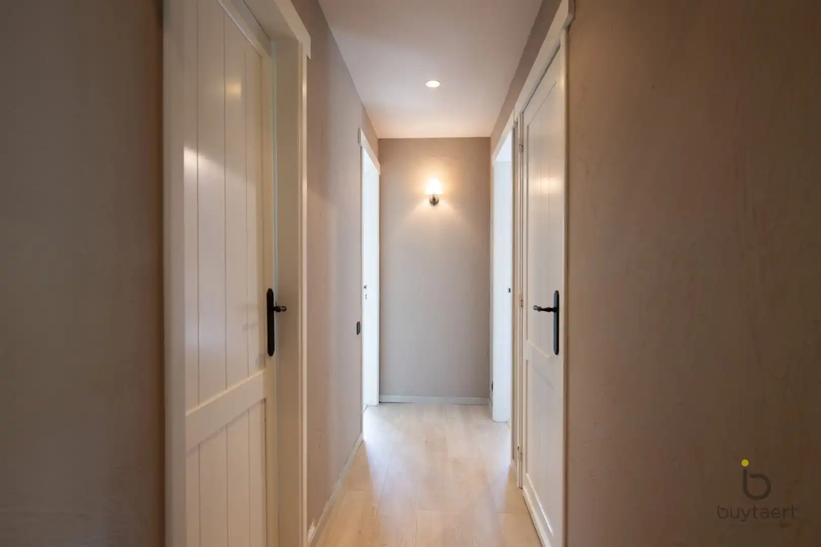  KARAKTERVOLLE WONING MET VIJF SLAAPKAMERS EN TUIN! foto 17