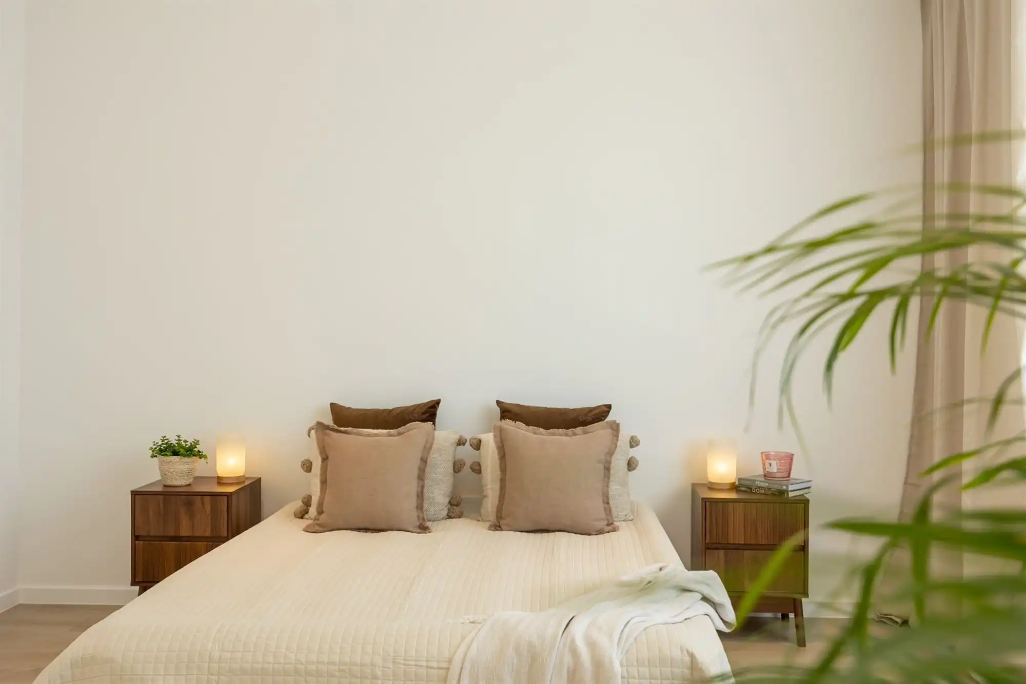 Volledig gerenoveerde woning met 3 slpkmrs en stadskoer foto 11