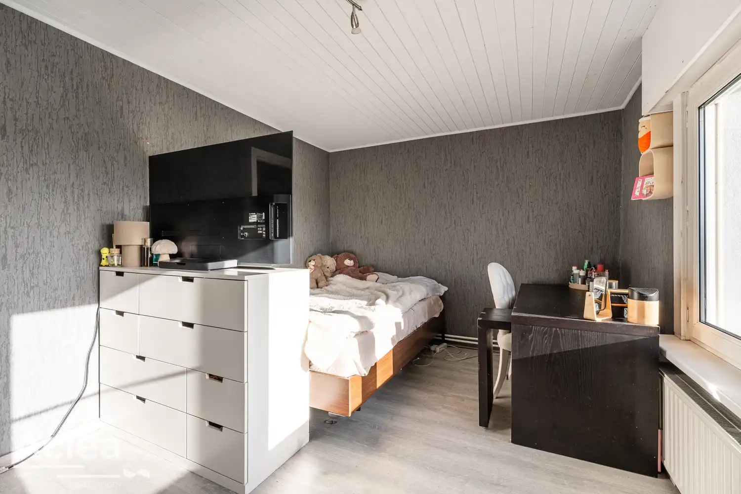 Halfopen woning met 3 slaapkamers, garage en leuke tuin in Sleidinge foto 19