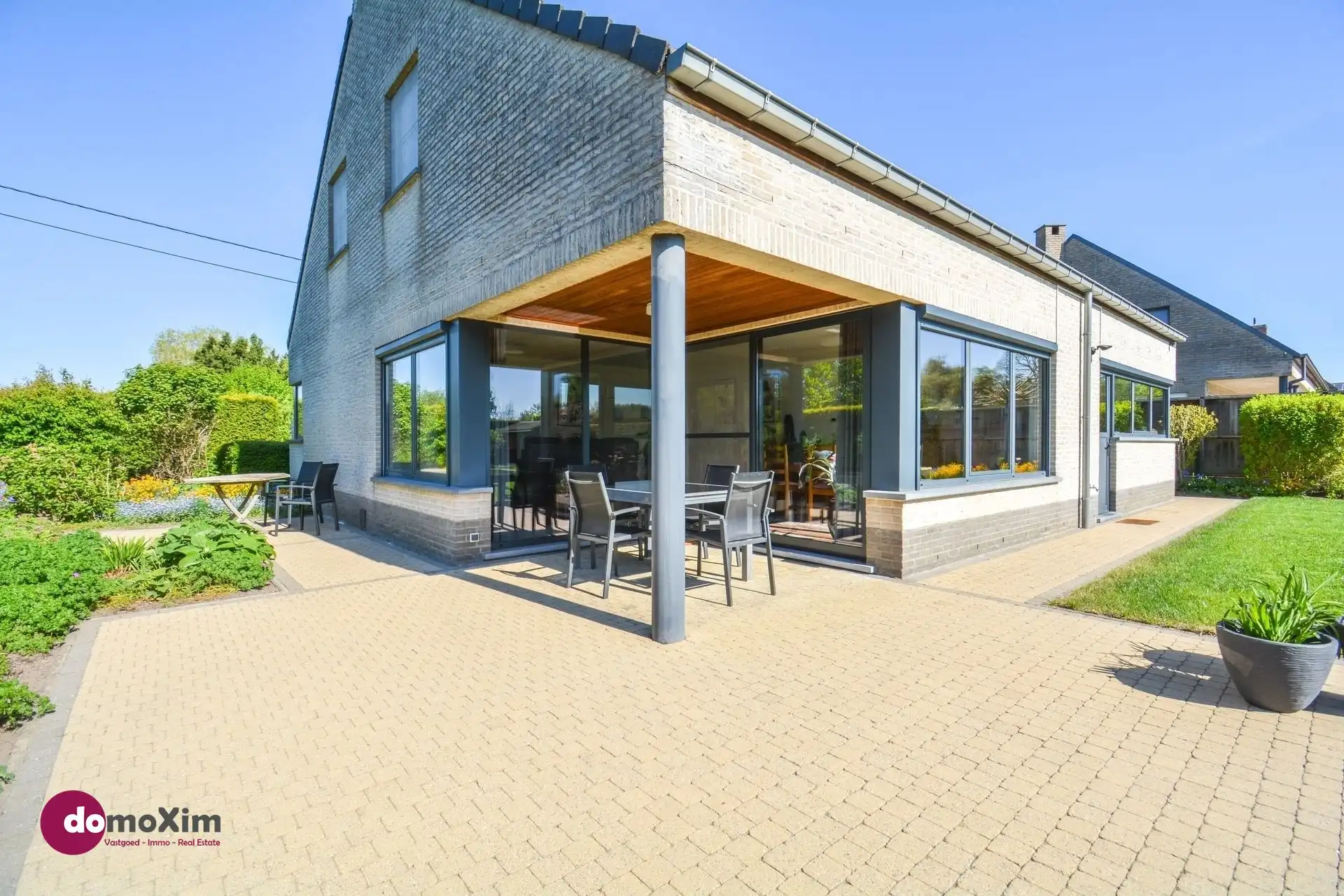 Mooie instapklare woning met 4 slaapkamers in Hever foto 27