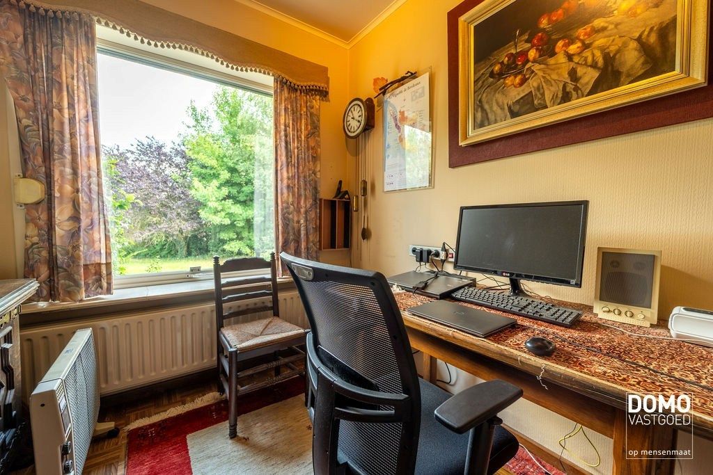 KARAKTERVOLLE, RUIME WONING MET 4 SLAAPKAMERS EN ZONNIGE TUIN TE STOKROOIE foto 10