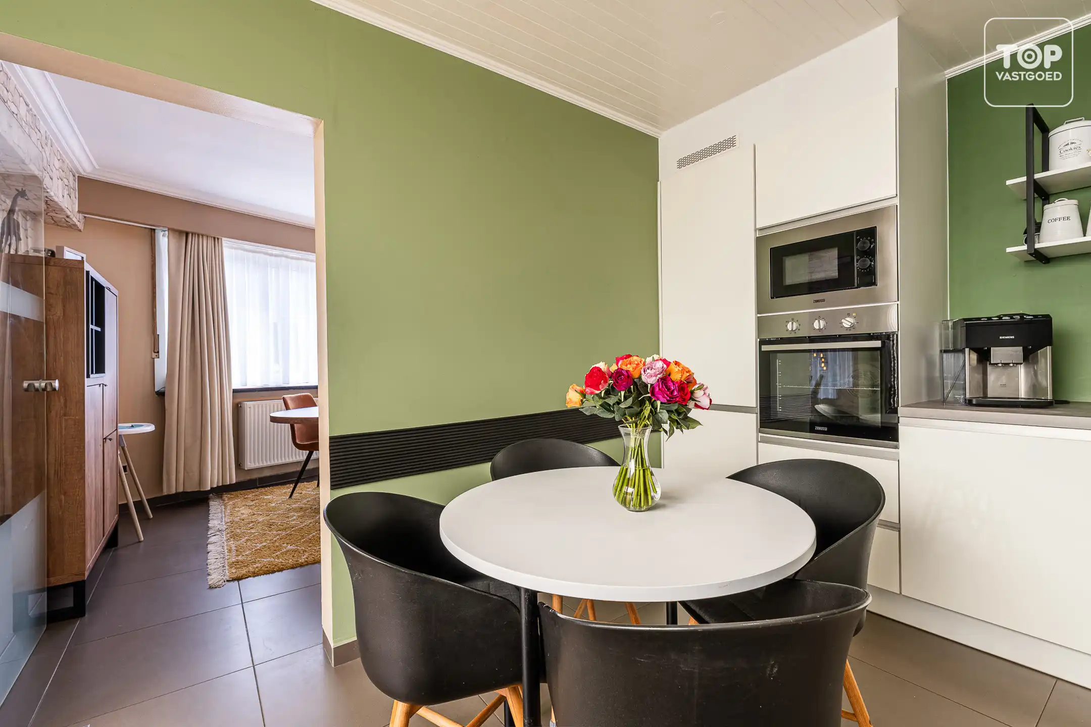 Instapklare HOB met 4 slaapkamers en tuin foto 9