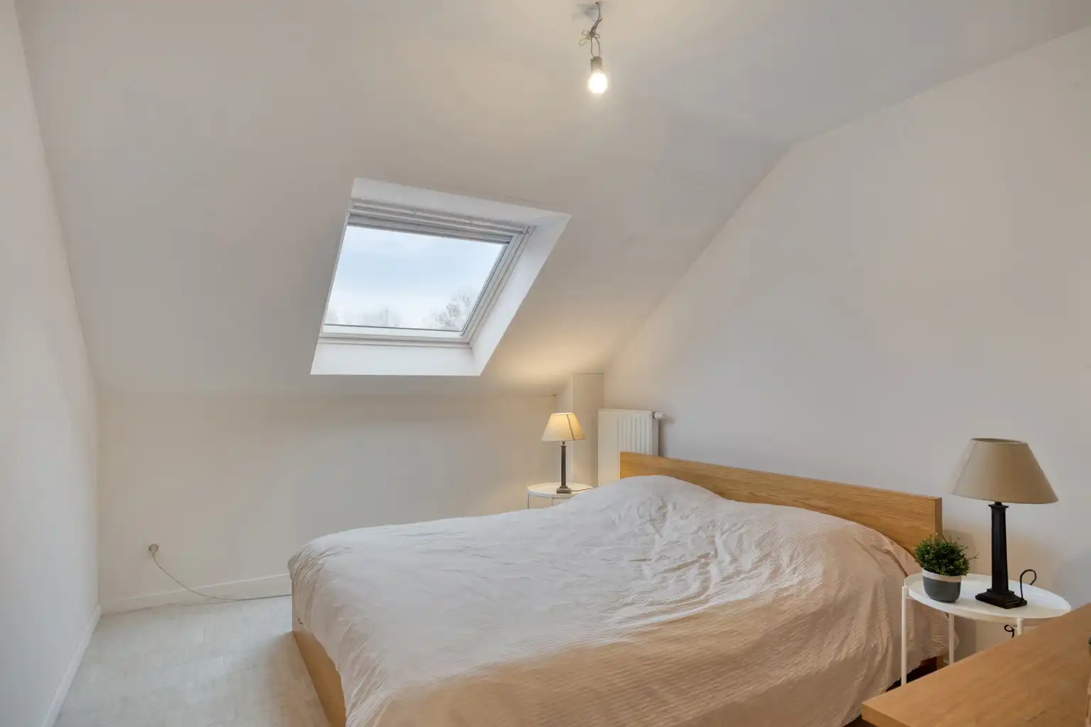 Recente instapklare woonst met tuin in Eliksem foto 18