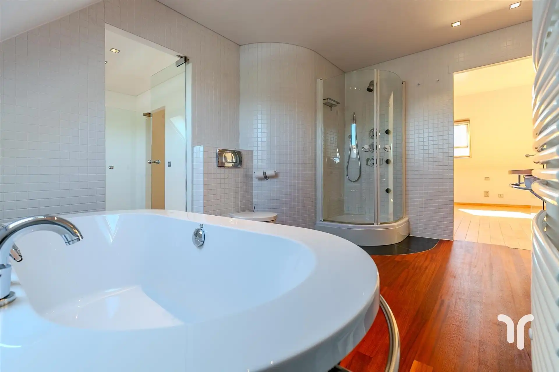 Luxueus afgewerkt penthouse – duplexappartement foto 12