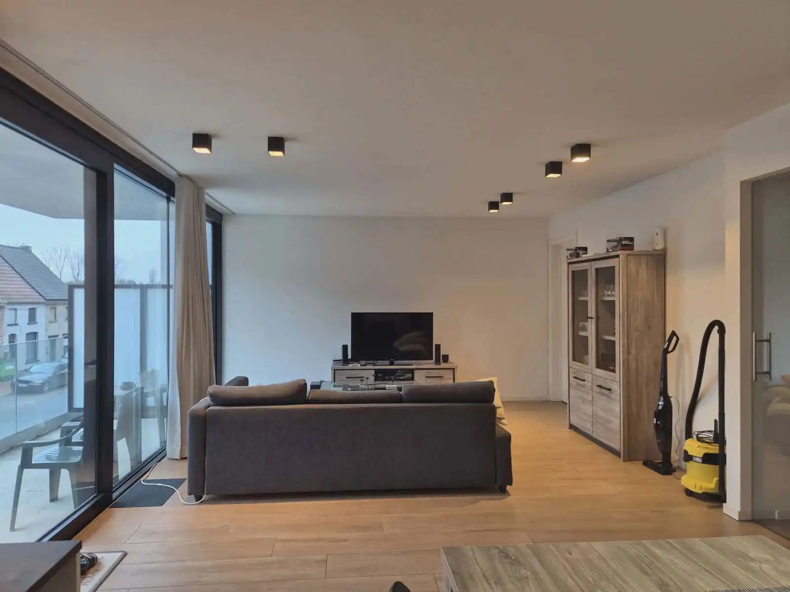 Modern appartement met 2 slaapkamers en 2 terrassen - OORDEGEM foto 3