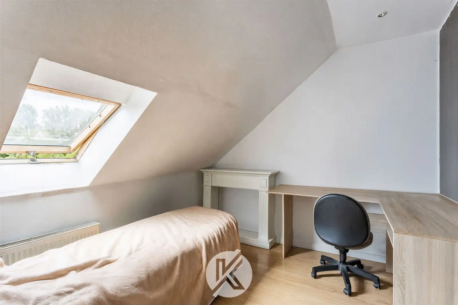 Gezinswoning met 4 slaapkamers op uitstekende ligging foto 16