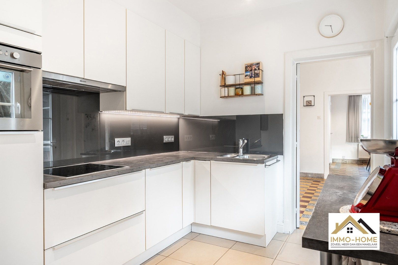 Instapklare woning op toplocatie foto {{pictureIndex}}