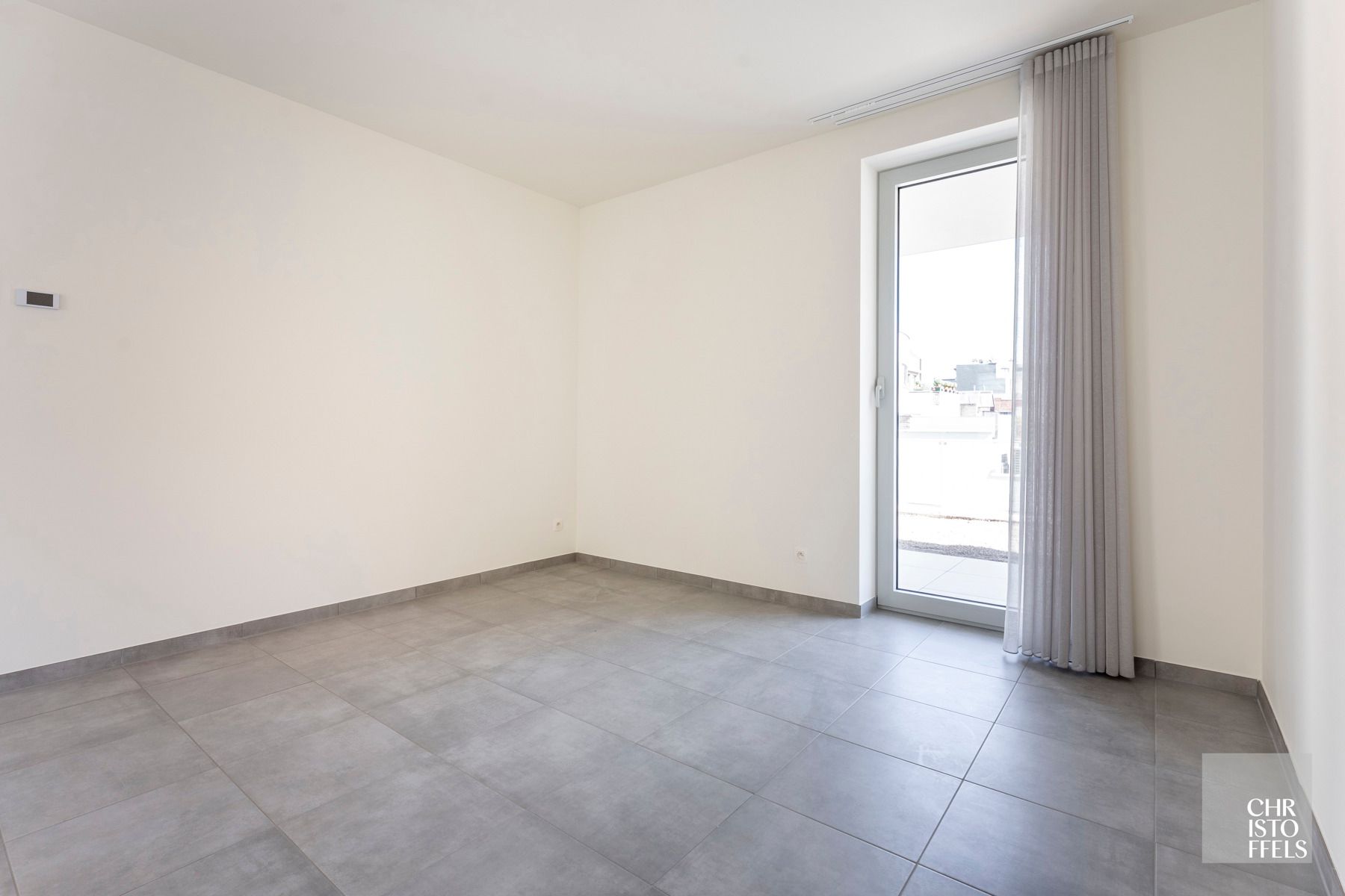 TE HUUR - Nieuwbouw 2-slaapkamerappartement in hartje Lanaken! foto 4