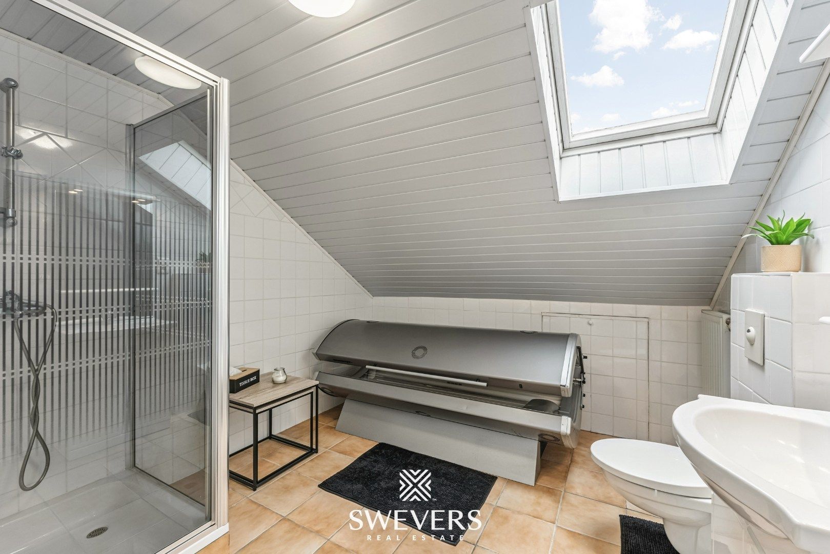 Instapklare gezinswoning met 5 slaapkamers en zonnige tuin te Genk foto 23