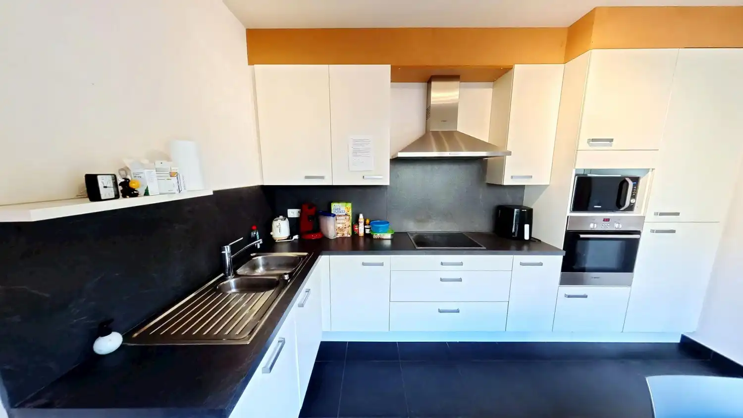 Ruime woning met mogelijkheid tot 4 slaapkamers! foto 6