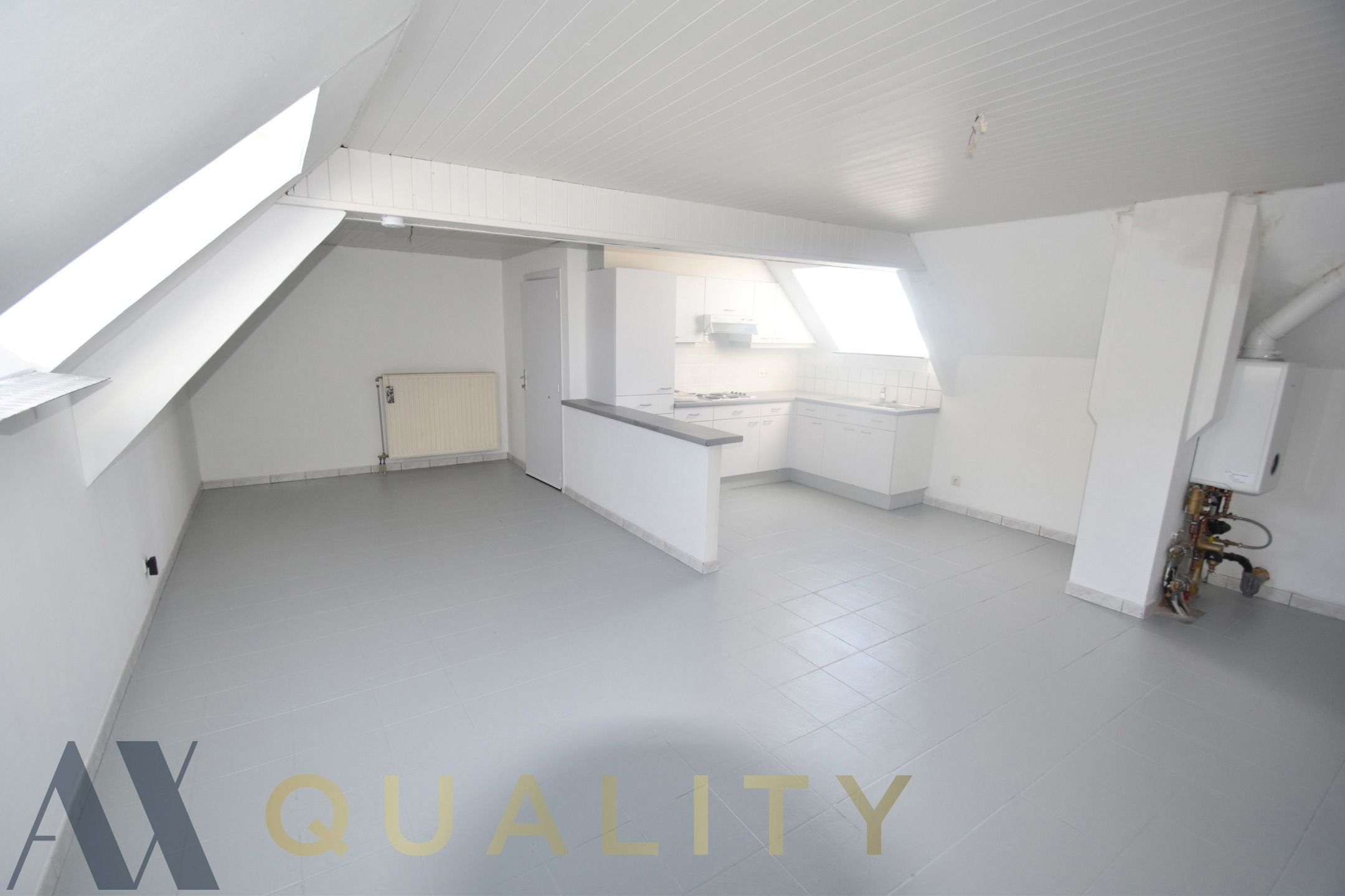 1 slpk. appt. op de tweede verdieping (geen lift), CV op gas foto 2