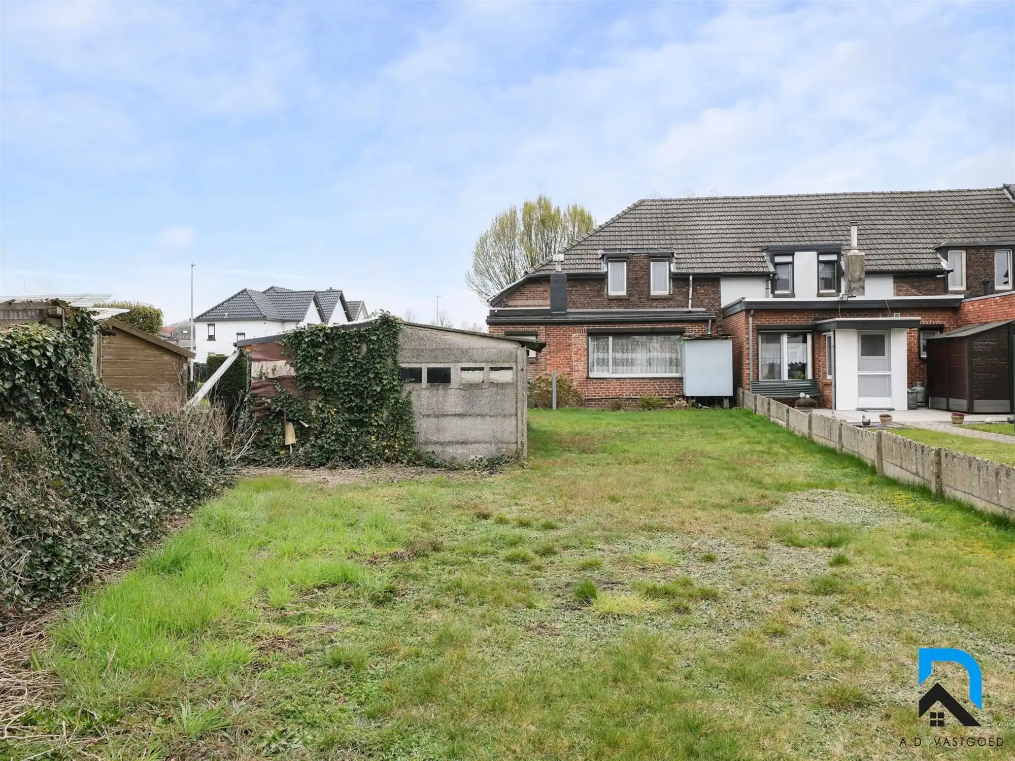 Te renoveren woning met grote tuin in Zwartberg foto 2