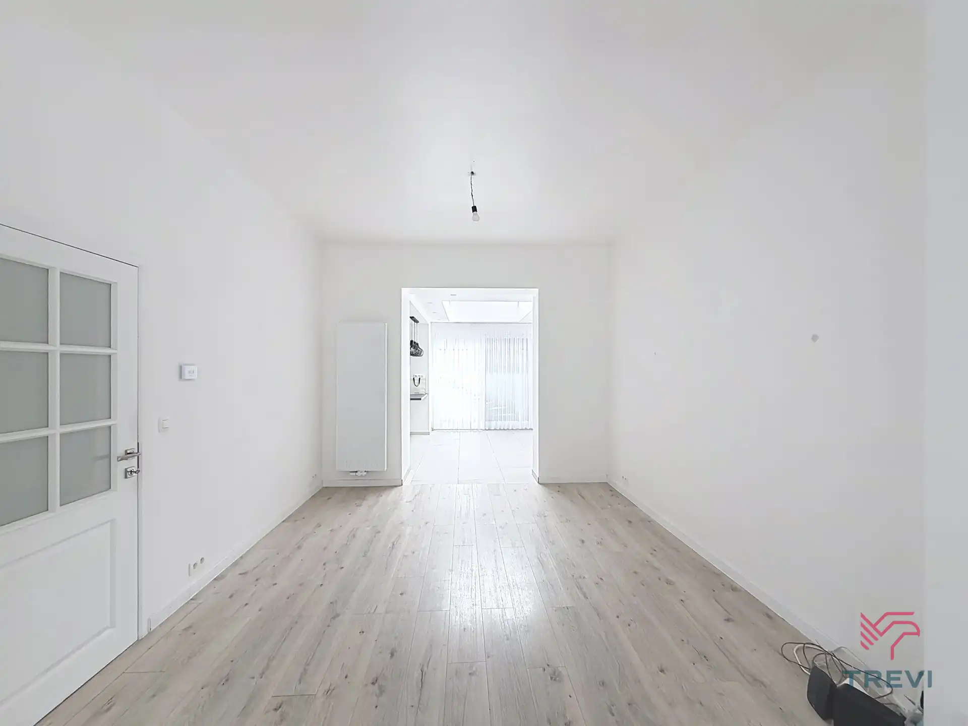 Prachtige woning met 4 slaapkamers, garage en tuin foto 4