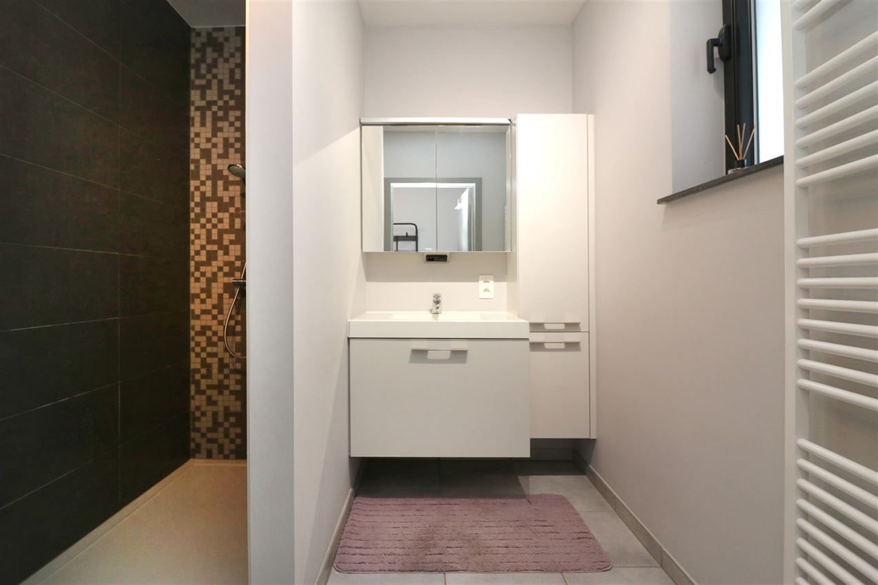 Appartement, 1ste verdieping, volle centrum, terras, 1 ruime slpk foto 16