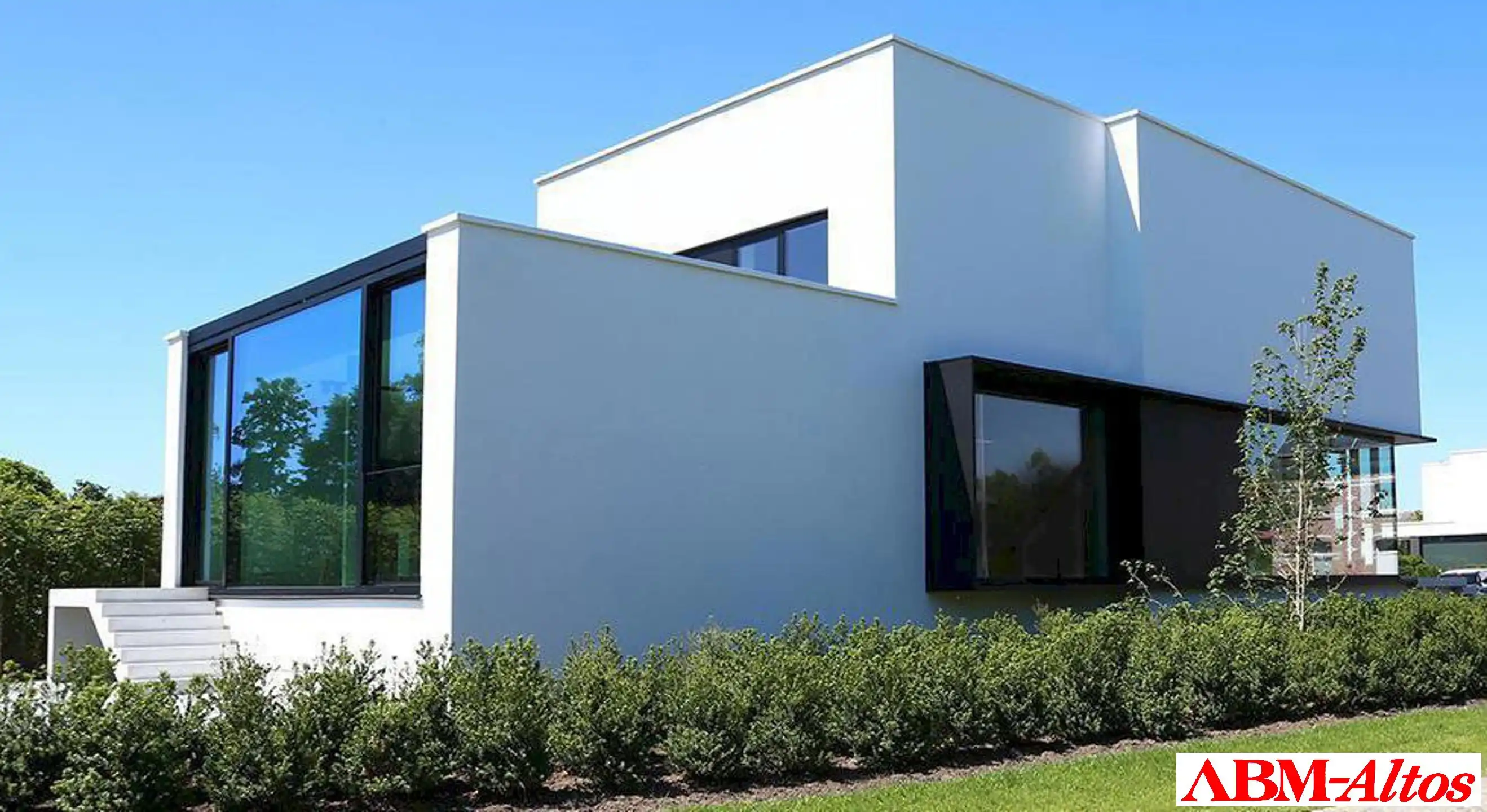 Te koop Haact: Multifunctioneel  kantoorgebouw foto 2